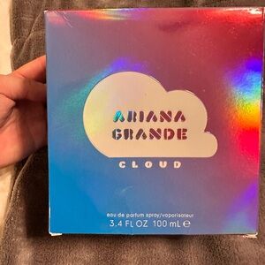 Ariana Grande Fragrance Box in Blue and Red